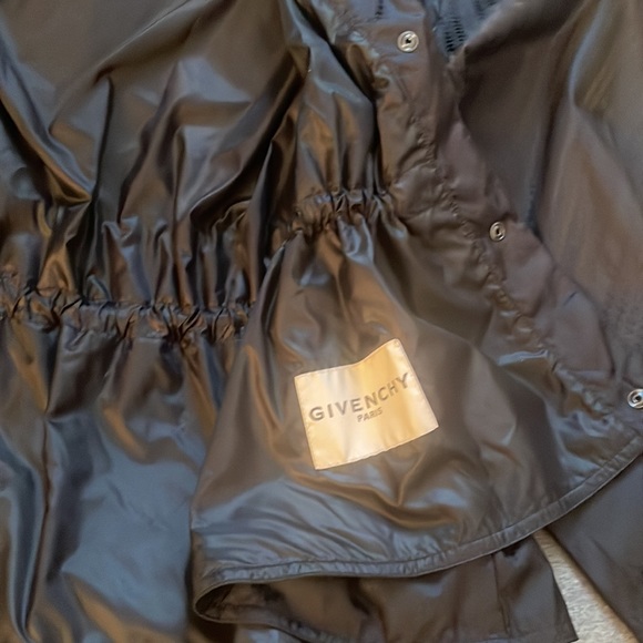 Women’s black Givenchy “Jacquard logo jacket” size small (New) - Picture 5 of 6